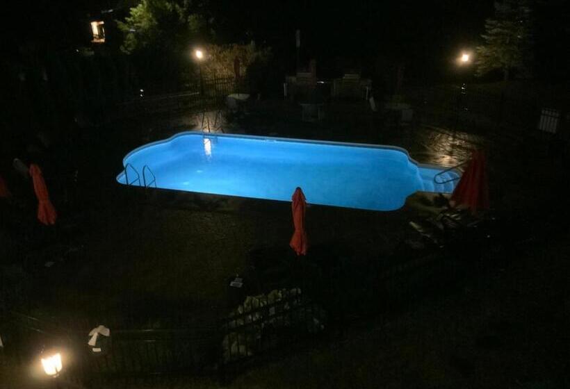 Le Champlain Condo Hôtel