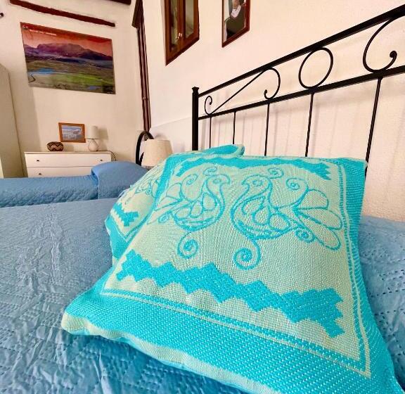 بنسيون Ginepro Room   Sapposentu Posada