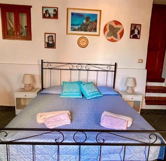 بنسيون Ginepro Room   Sapposentu Posada