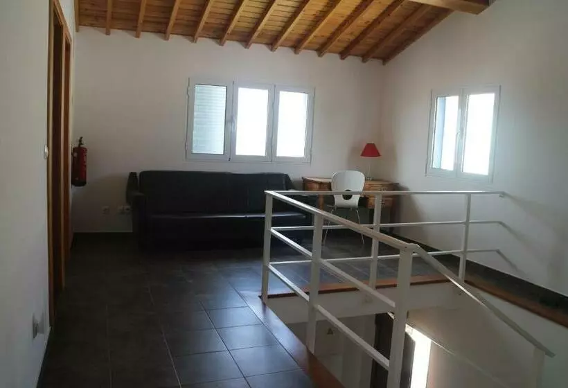 ペンション Casa Das Camarinhas Raal 542  Casa Partilhada