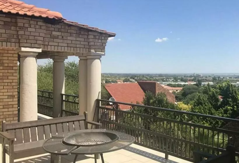 Majatalo Fairview Guest House Hartswater