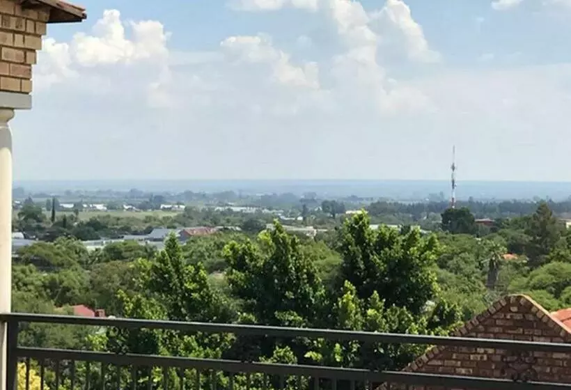 Majatalo Fairview Guest House Hartswater