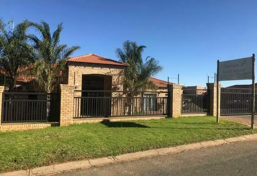 Majatalo Fairview Guest House Hartswater