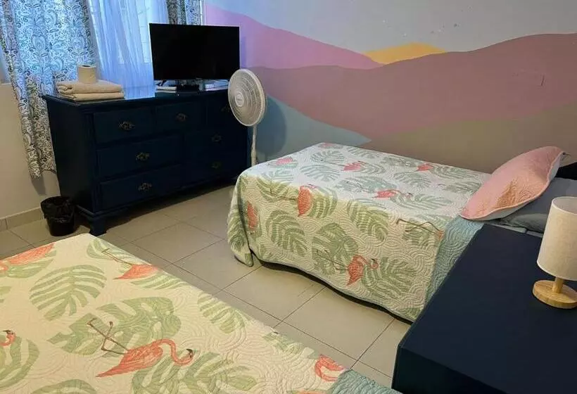 پانسیون Hostal En El Centro Lakiwa