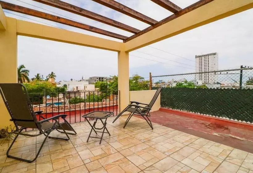 پانسیون Hostal En El Centro Lakiwa