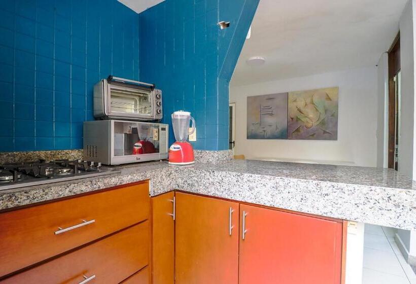 Panzió Hostal En El Centro Lakiwa