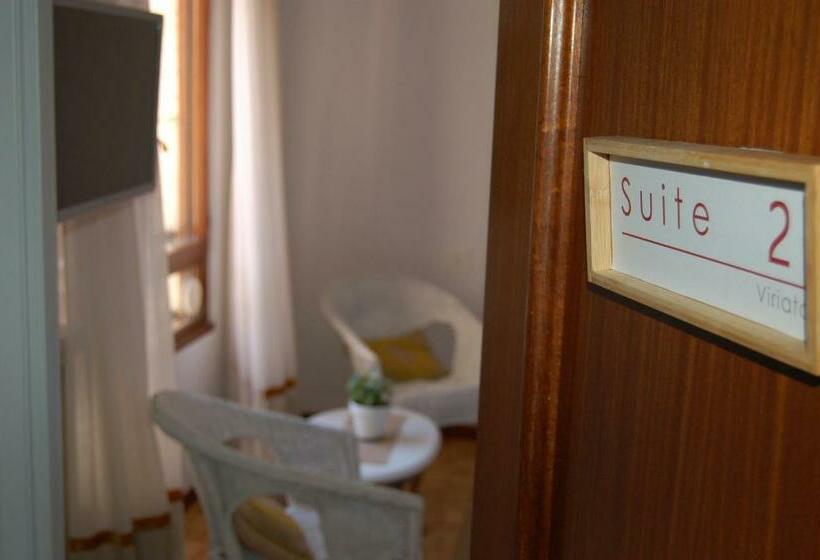 פנסיון La Casa De Zamora