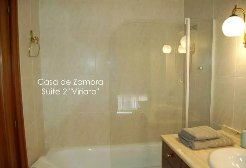 پانسیون La Casa De Zamora