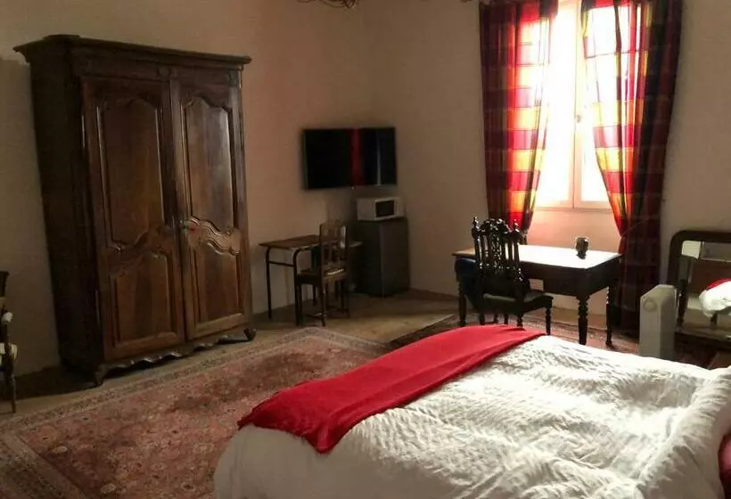 ベッドアンドブレックファースト Ancien Hôtel Aux Moines Pierrefitte St Lo