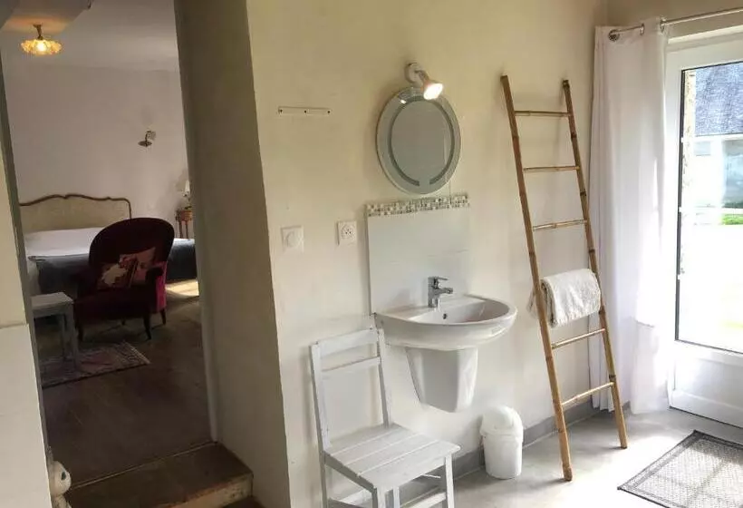 ベッドアンドブレックファースト Ancien Hôtel Aux Moines Pierrefitte St Lo