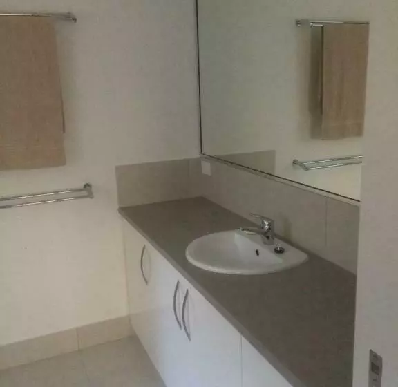 Aamiaismajoitus (B&B) Share Rainbow Denny S House