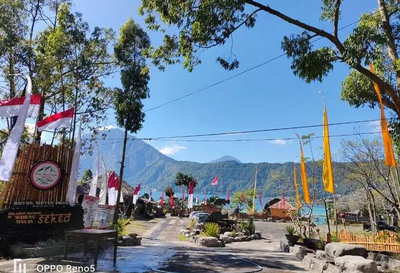 ホテル Batur Water Park Villa