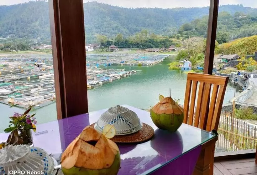 ホテル Batur Water Park Villa