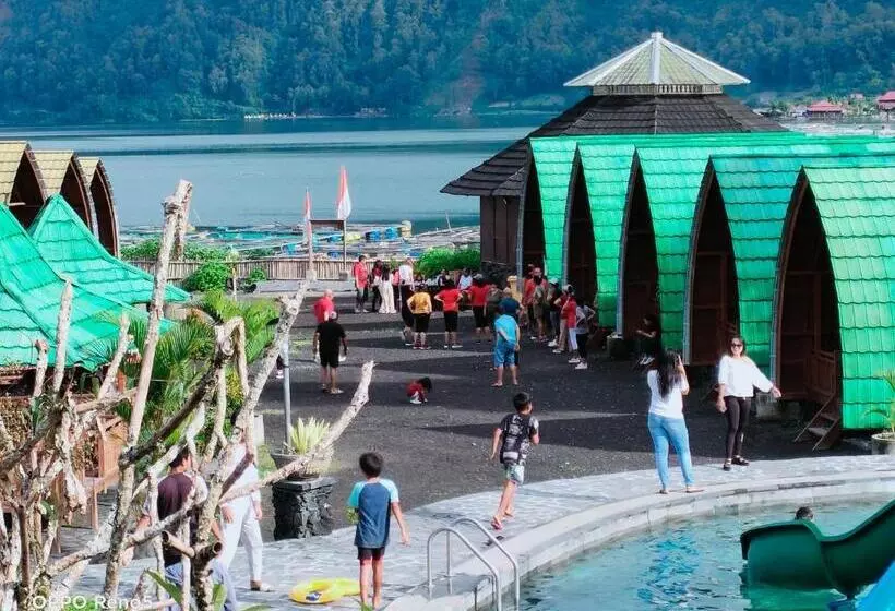 ホテル Batur Water Park Villa