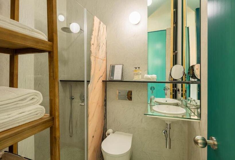 هتل Covelo The Original Rooms And Suites