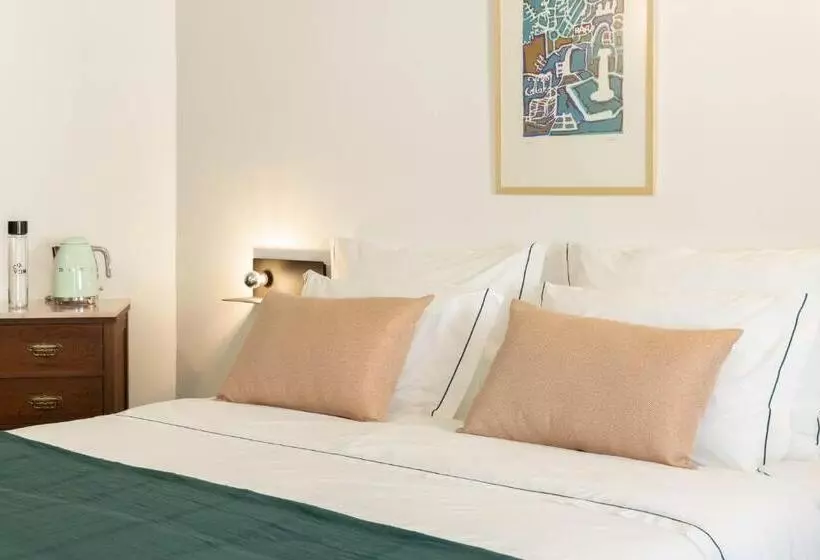 Hotelli Covelo  The Original Rooms And Suites