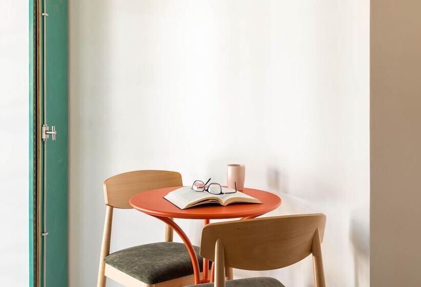 هتل Covelo The Original Rooms And Suites