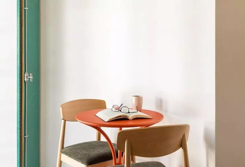 Hotelli Covelo  The Original Rooms And Suites