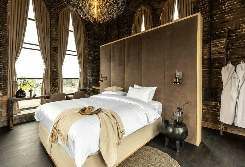 Hotel The Clock Tower