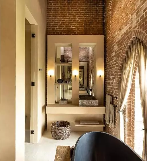 Hotelli The Clock Tower