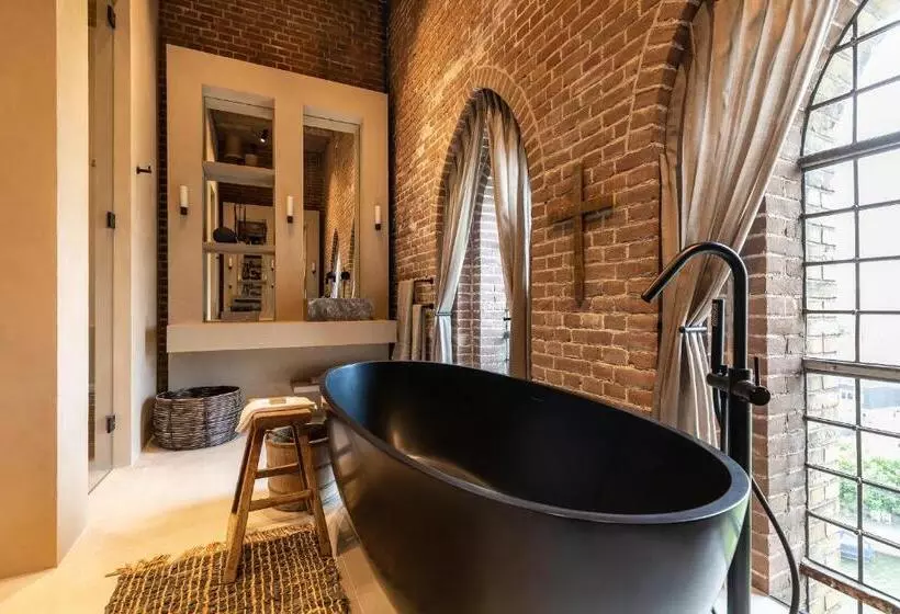 Hotelli The Clock Tower