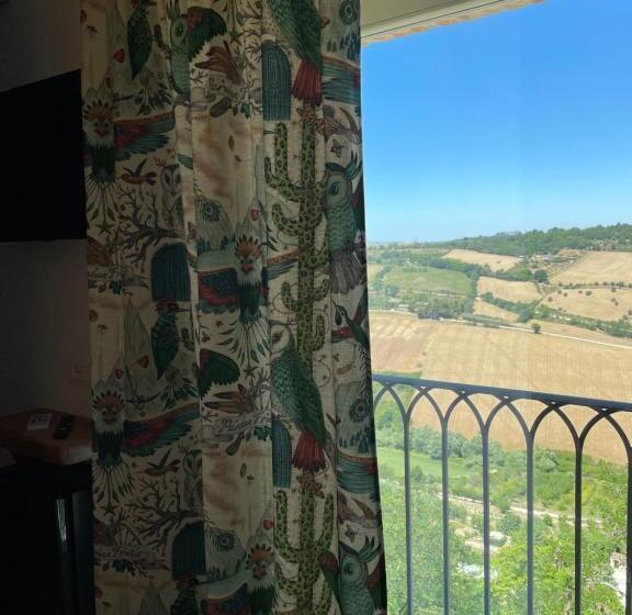 膳宿费 Affittacamere La Volpe