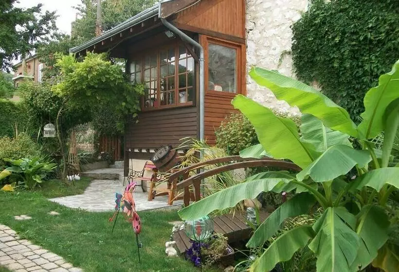ペンション Le Jardin Des Quatres Saisons