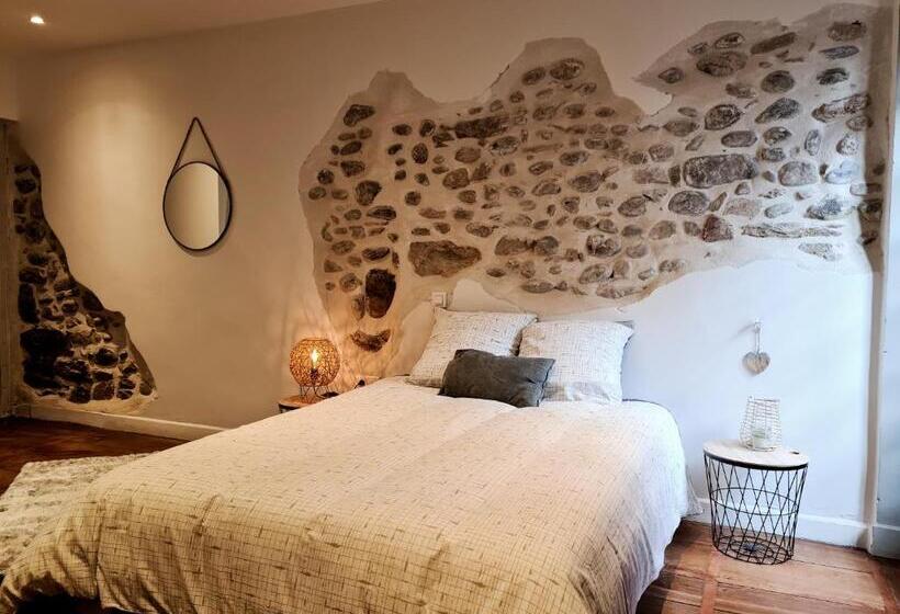 پانسیون Les Chemins D Elika