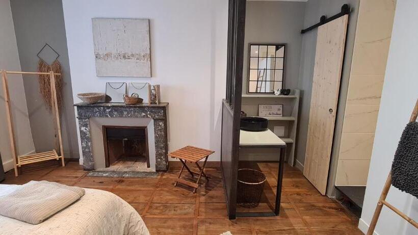 پانسیون Les Chemins D Elika