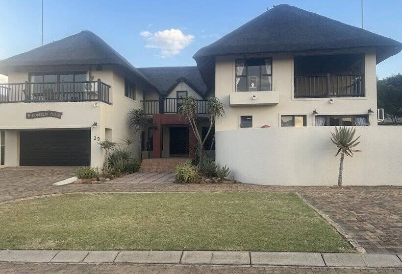 פנסיון Matori Lodge