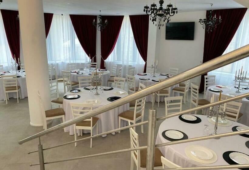 膳宿费 Perla Muntilor Ponoarele, Padurea De Liliac