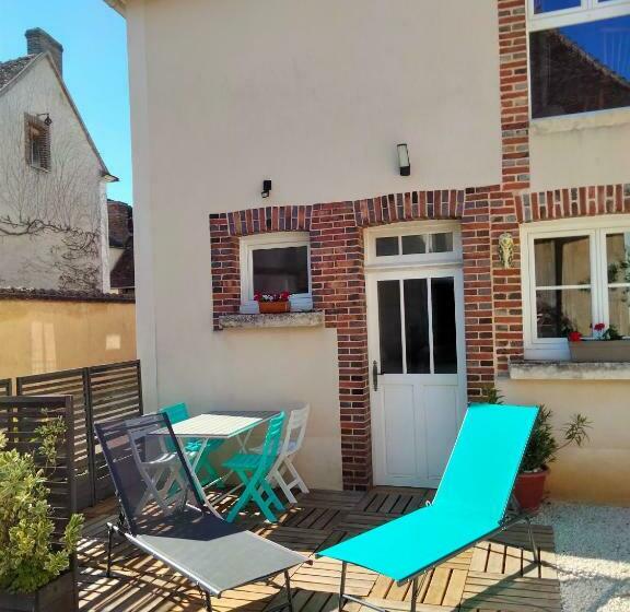 Пансион Un Autre Temps, Maison Entière Avec Terrasse & Jardin, 2 Chambres, 2 Sdb