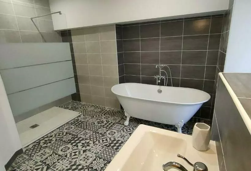 Majatalo Un Autre Temps, Maison Entière Avec Terrasse & Jardin, 2 Chambres, 2 Sdb