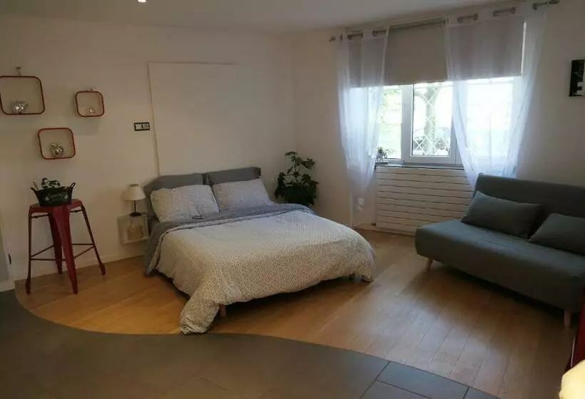 Aamiaismajoitus (B&B) Au Petit Paradis