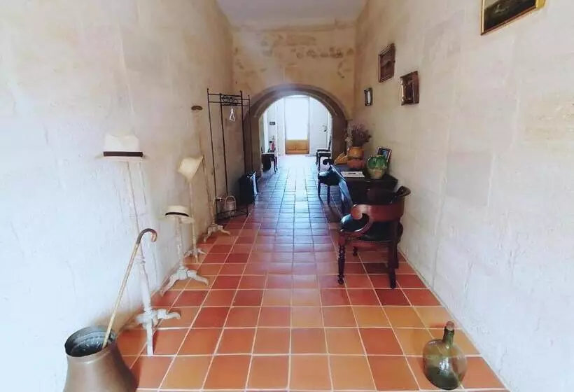 تختخواب و صبحانه Domaine De Gaïa, Piscine, Pétanque, Ping Pong, Proche Saint Emilion