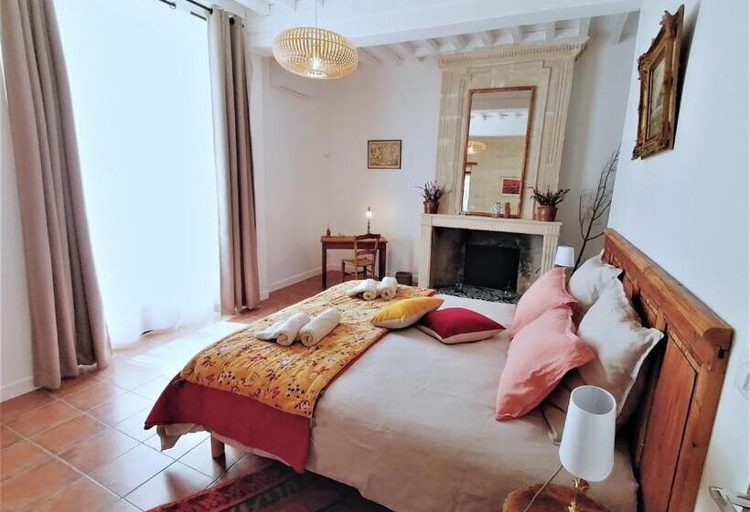 Bed and Breakfast Domaine De Gaïa, Piscine, Pétanque, Ping Pong, Proche Saint Emilion