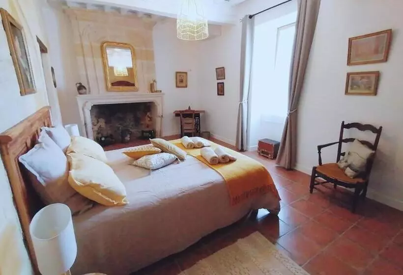 تختخواب و صبحانه Domaine De Gaïa, Piscine, Pétanque, Ping Pong, Proche Saint Emilion