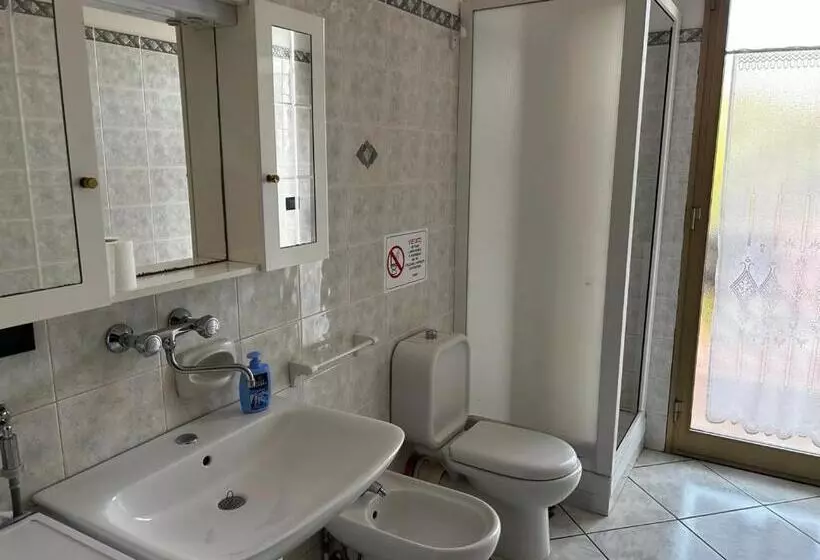 Aamiaismajoitus (B&B) Grotta Del Monaco