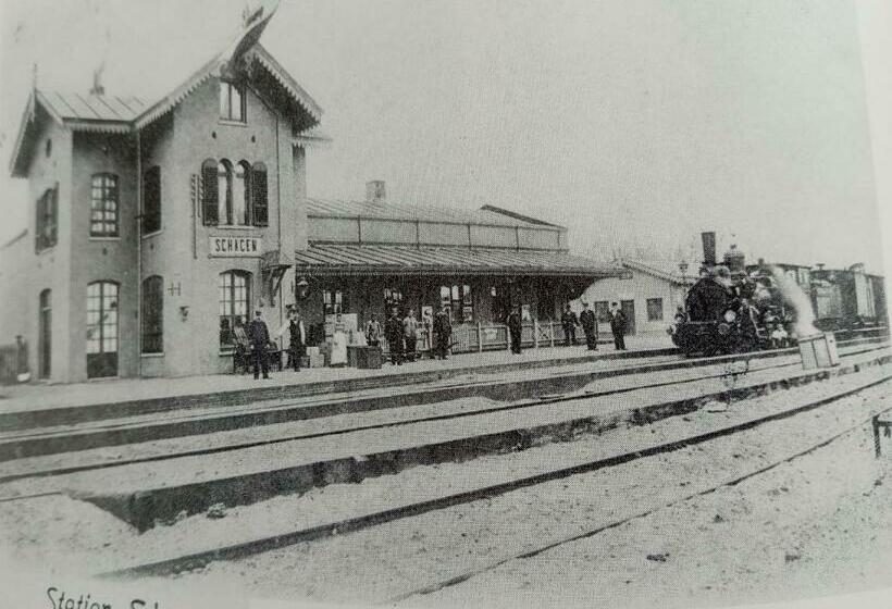 Bed & Breakfast Moments