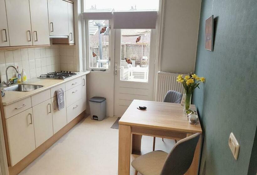 Bed & Breakfast Moments