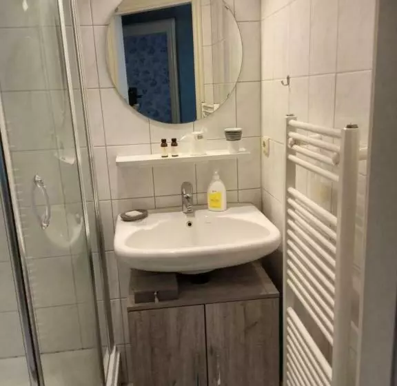 Bed & Breakfast Moments