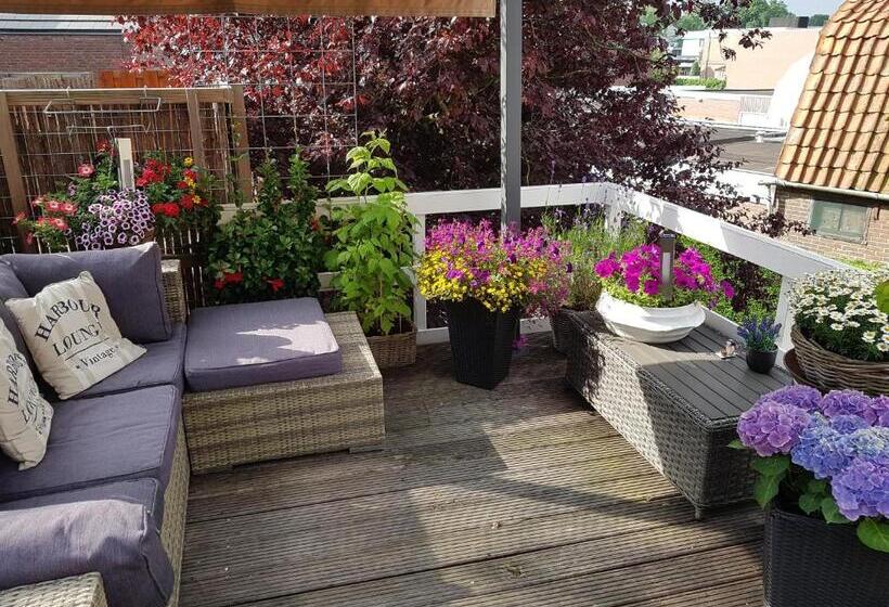 Bed & Breakfast Moments