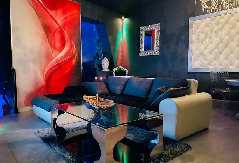 پانسیون Loveroom21