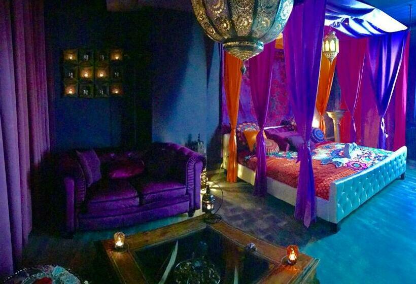 پانسیون Loveroom21