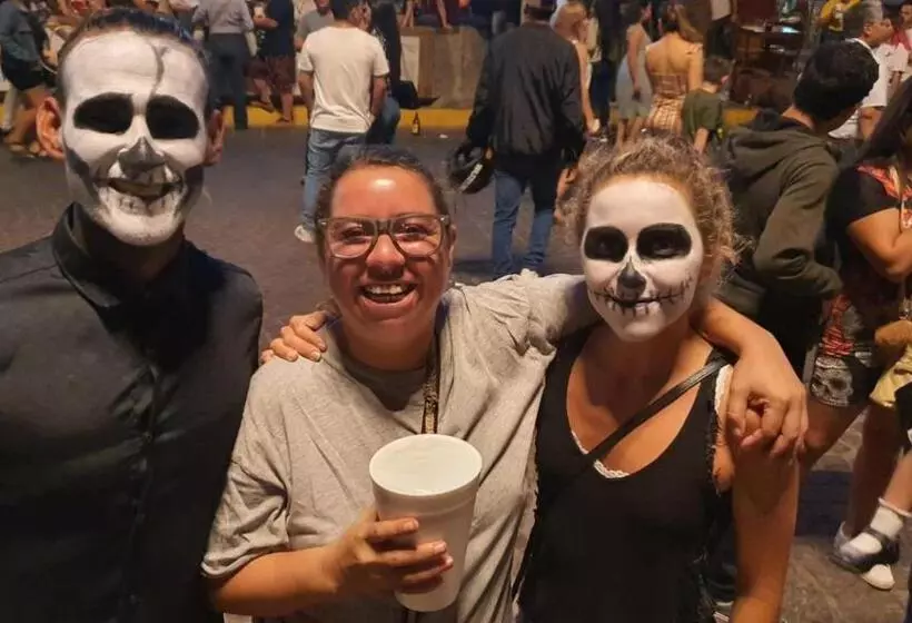 ペンション Mini Hostal Cultural De Mazatlán
