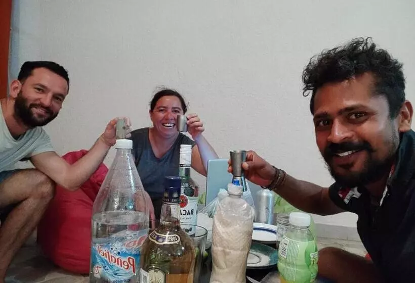 ペンション Mini Hostal Cultural De Mazatlán