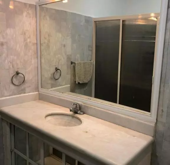 ペンション Mini Hostal Cultural De Mazatlán