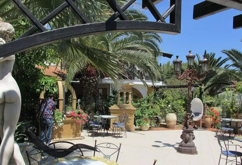 Agriturismo Reggia Saracena