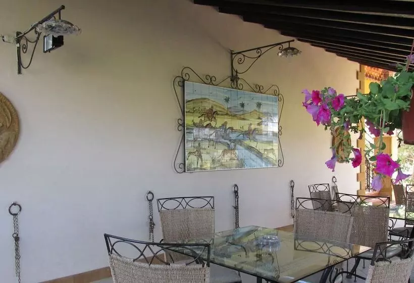 Agriturismo Reggia Saracena