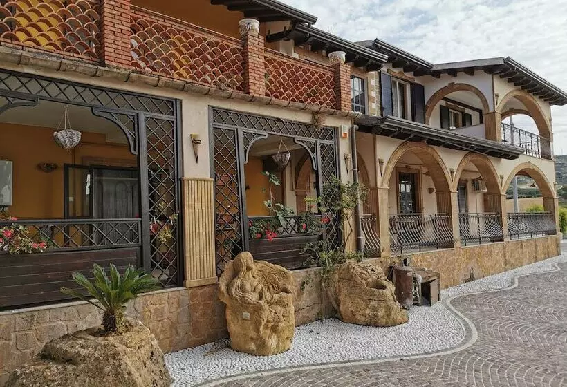Agriturismo Reggia Saracena